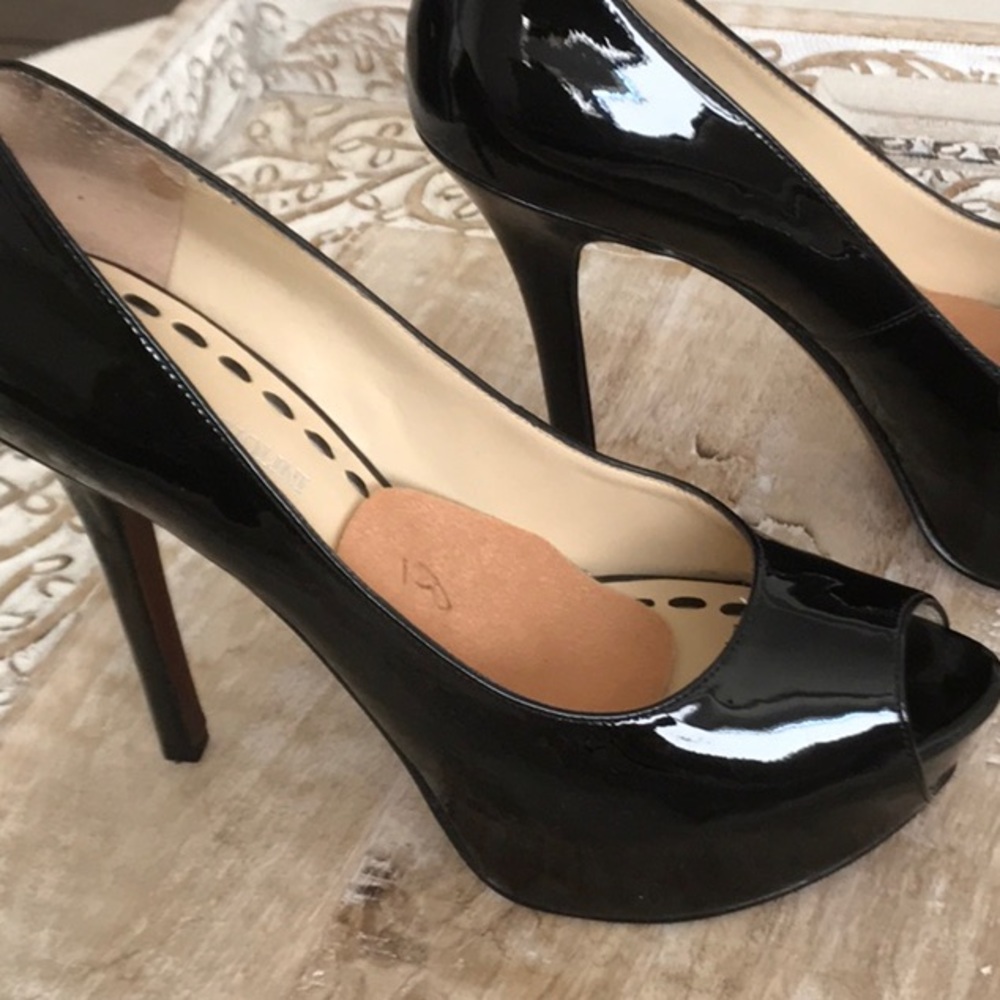 Enzo Angiolini peep toe black patten heels